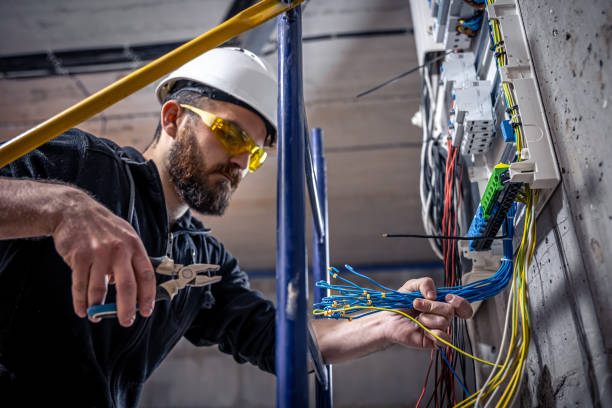  Rshfield Hills, MA Electrician Pros